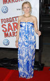 th_76565_Kristen_Bell_-_Forgetting_Sarah_Marshall_premiere_in_Hollywood_-_April_10_2008_106_122_449lo.jpg