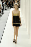 th_33932_Chanel_Paris_Spring_Summer_2007_0005_122_521lo.jpg