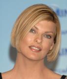 Linda Evangelista launches new cosmetic line 