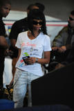th_38329_celeb-city.org-kugelschreiber-Brandy-gets_ready_to_depart_from_Los_Angeles_International_Airport_230_122_668lo.JPG