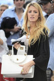 th_91905_celebrity_paradise.com_TheElder_BlakeLively149_122_90lo.jpg
