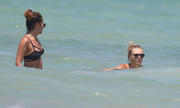 http://img133.imagevenue.com/loc20/th_434370176_MCFan_for_CelebloungeCelebsForum02_04_201411_25_02_122_20lo.jpg